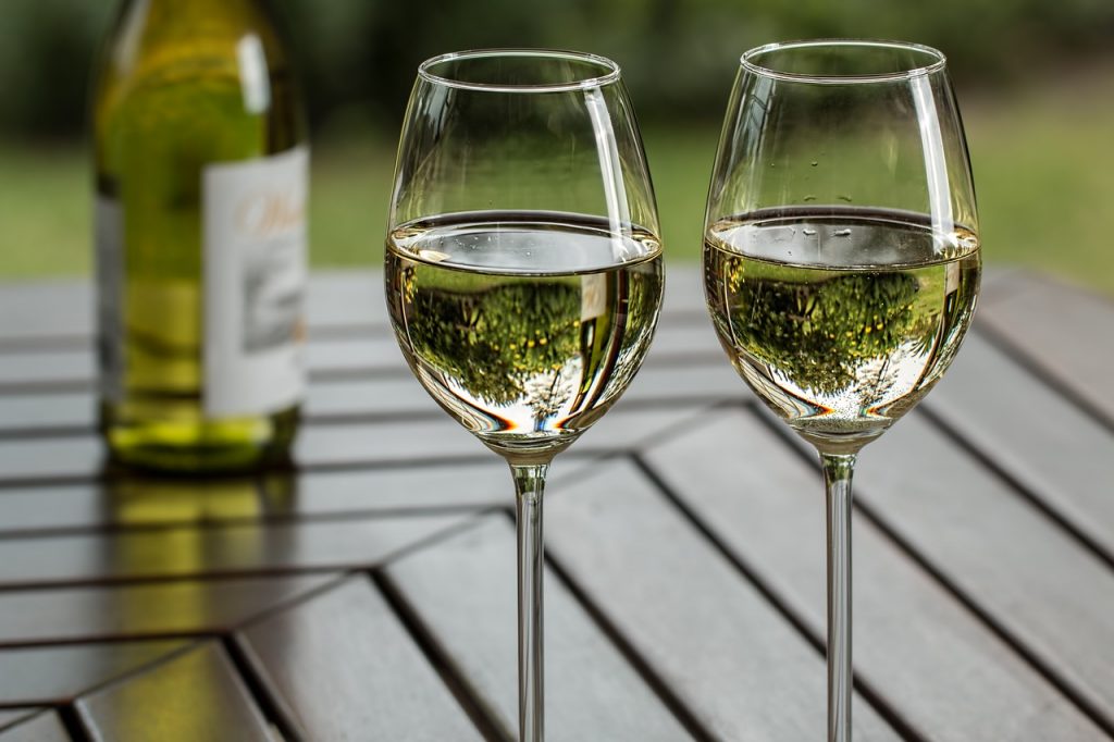 The best Southern Oregon wine is viognier. The wine industry is thriving in Southern Oregon. | Jennifer Margulis