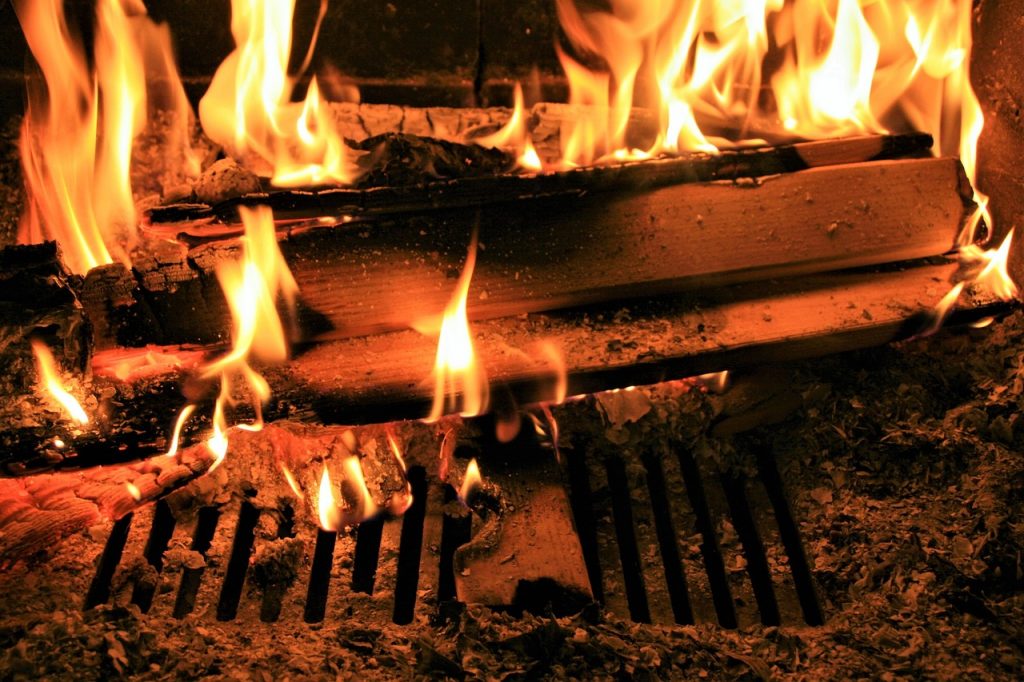 What's nicer than sitting around a fireplace hearth with family sharing stories? The Hearth in Ashland, Oregon is a community event that captures that cozy together feeling of intimacy and connection.