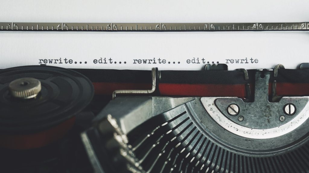 On professional editing or why I charge my friends for advice. Photo of a typewriter courtesy of Suzy Hazelwood via Pexels. | Jennifer Margulis, Ph.D.