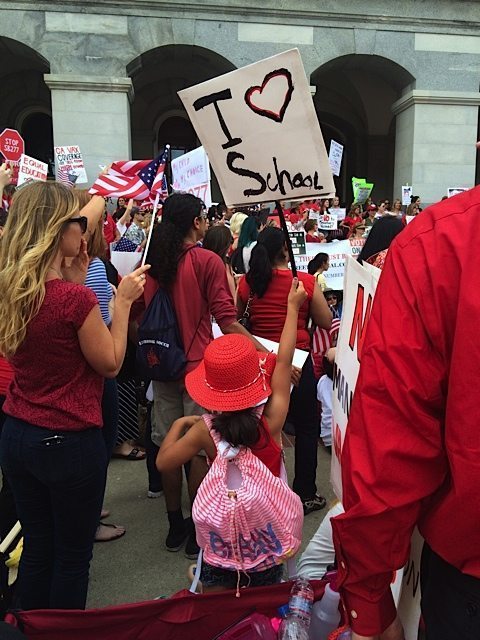 Medical freedom advocates protest SB 277 outside the State Capitol Tuesday. Photo credit: Jennifer Margulis