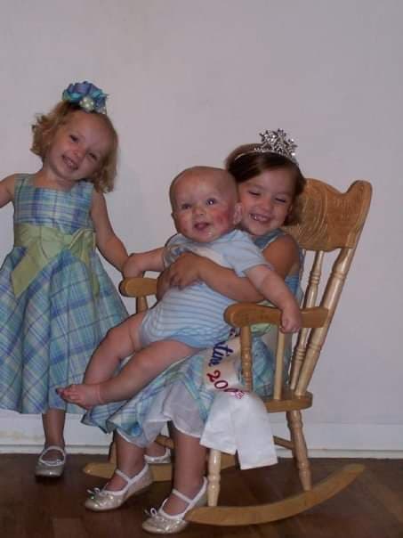 Baby Andante with his two adoring older sisters when severe eczema began appearing on his face and body. He has life-threatening allergies to airborne allergens.